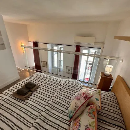 Tranquil With Mezzanine In Carre Dor *
