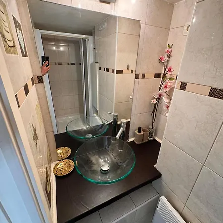 Tranquil With Mezzanine In Carre Dor Ferienhaus Nizza