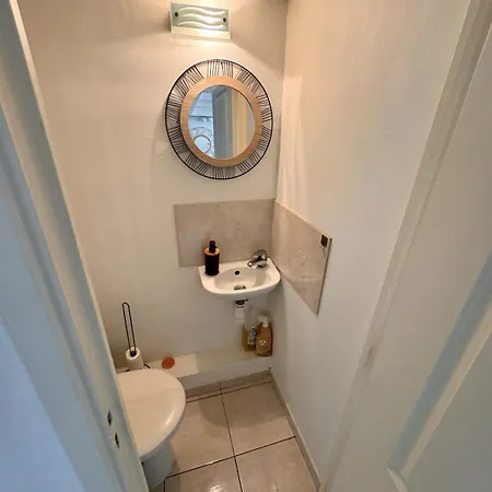 Tranquil With Mezzanine In Carre Dor Nyaraló Nizza