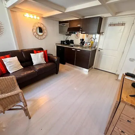 Tranquil With Mezzanine In Carre Dor 펜션 *