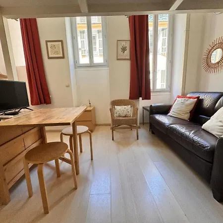 Tranquil With Mezzanine In Carre Dor