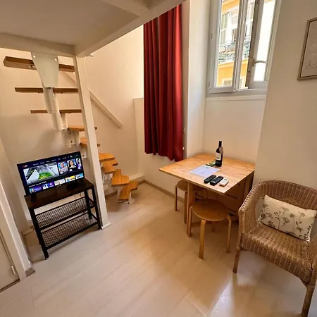 Tranquil With Mezzanine In Carre Dor Nyaraló *