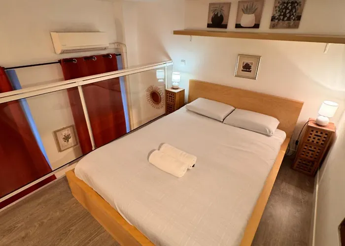 Tranquil With Mezzanine In Carre Dor *
