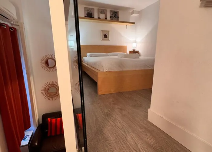 بيت للعطل Tranquil With Mezzanine In Carre Dor نيس